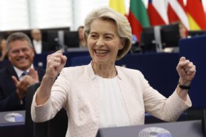 Il Presidente della Commissione europea Ursula von der Leyen rieletta