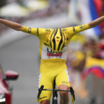 Tour de France: Pogacar vince a Isola 2000 e blinda la maglia gialla