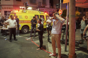 Israele, drone esplode nel centro di Tel Aviv: un morto e diversi feriti