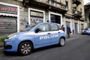 Omicidio a Milano, ragazzo accoltellato in viale Monza: la polizia sul posto