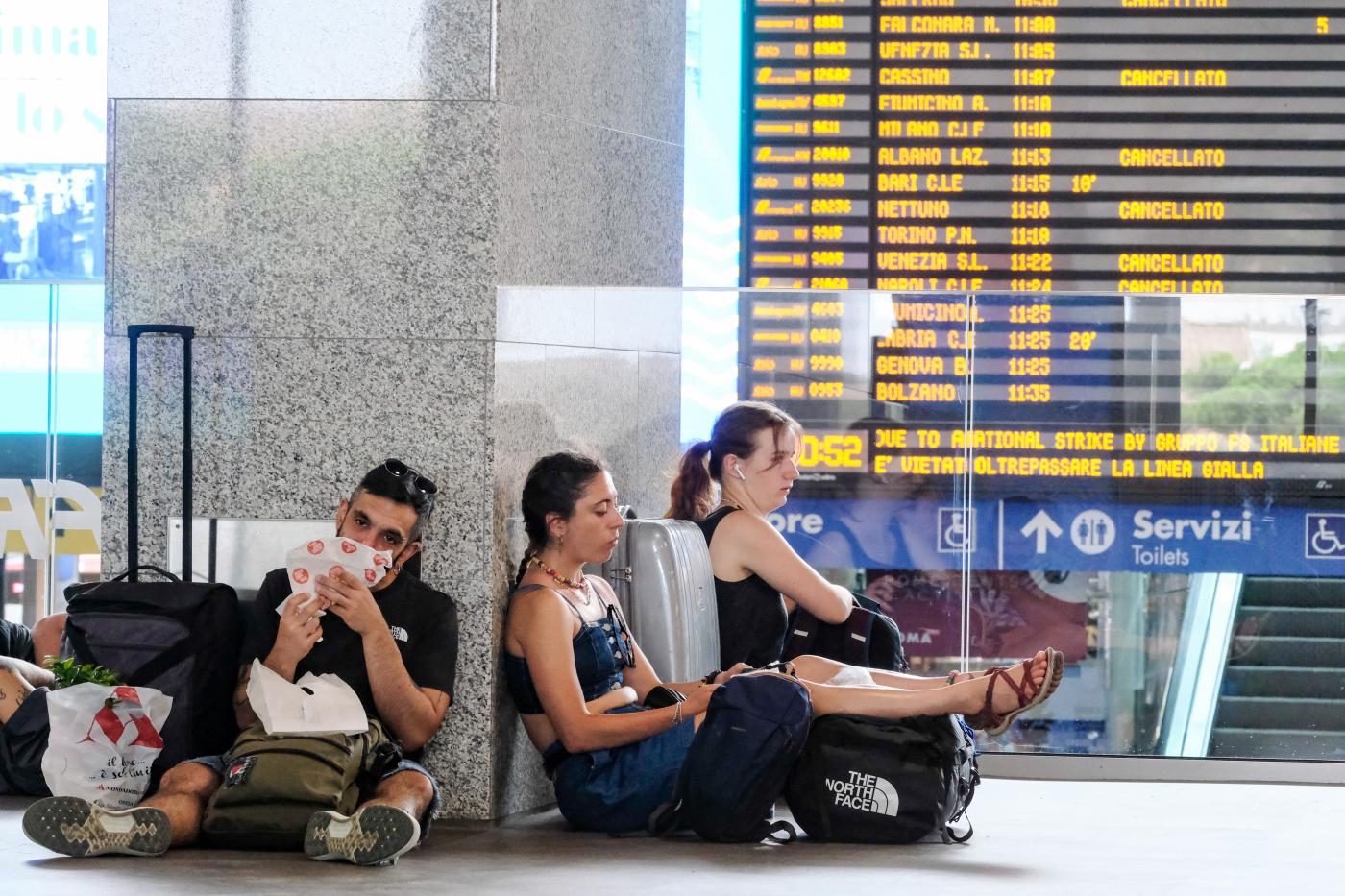 Trasporti, guasto treni Alta Velocità: ritardi e disagi a Termini