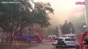 Dallas, l’incendio nella First Baptist Church: le immagini