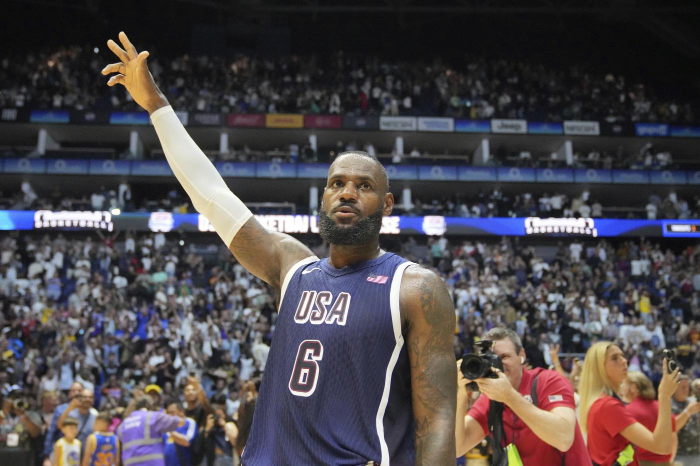 Parigi 2024, LeBron James sarà portabandiera Usa