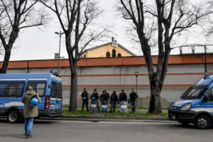 Coronavirus, Rivolta dei detenuti al carcere San Vittore a Milano