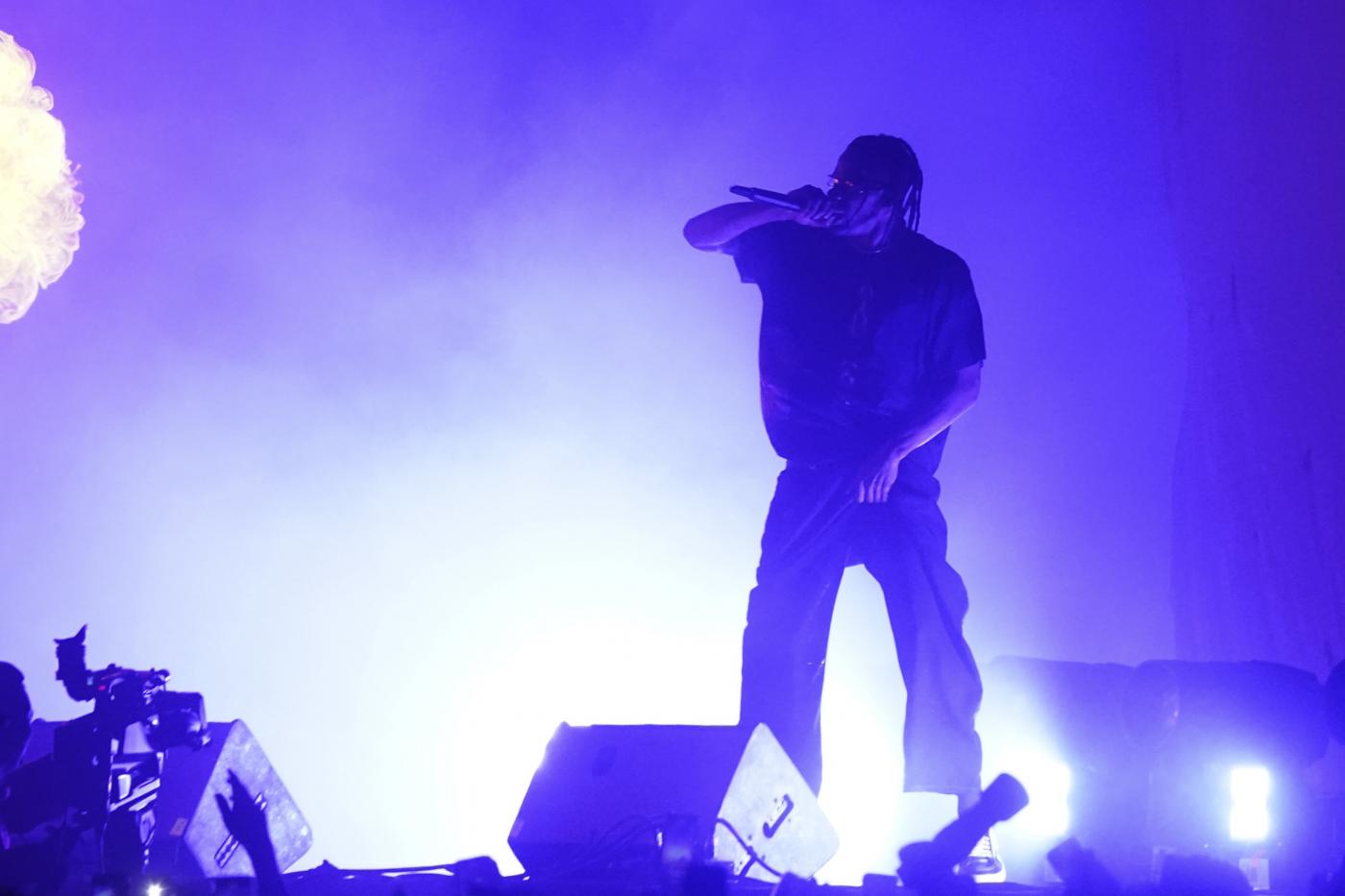 Travis Scott a Milano, cosa c’è da sapere: gli orari, la scaletta, il piano traffico