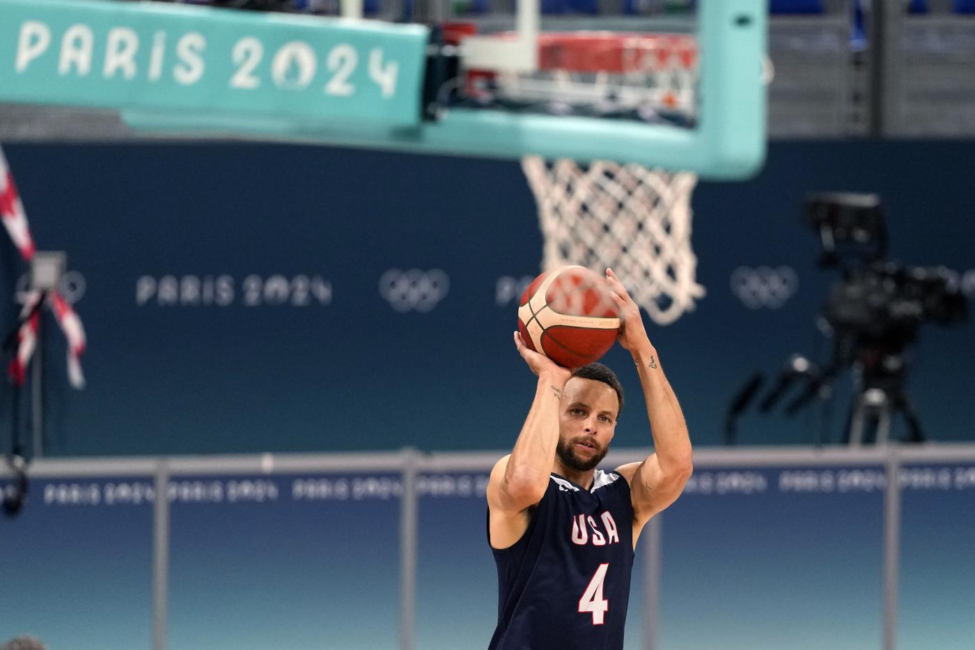 Usa, la stella Nba Curry supporta Harris: “Spero vinca le elezioni” Usa, la stella Nba Curry supporta Harris: “Spero vinca le elezioni”