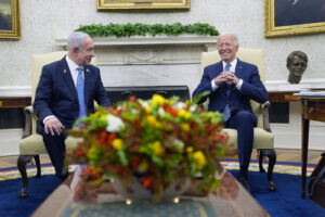 Benjamin Netanyahu incontra il presidente Joe Biden nello Studio Ovale della Casa Bianca