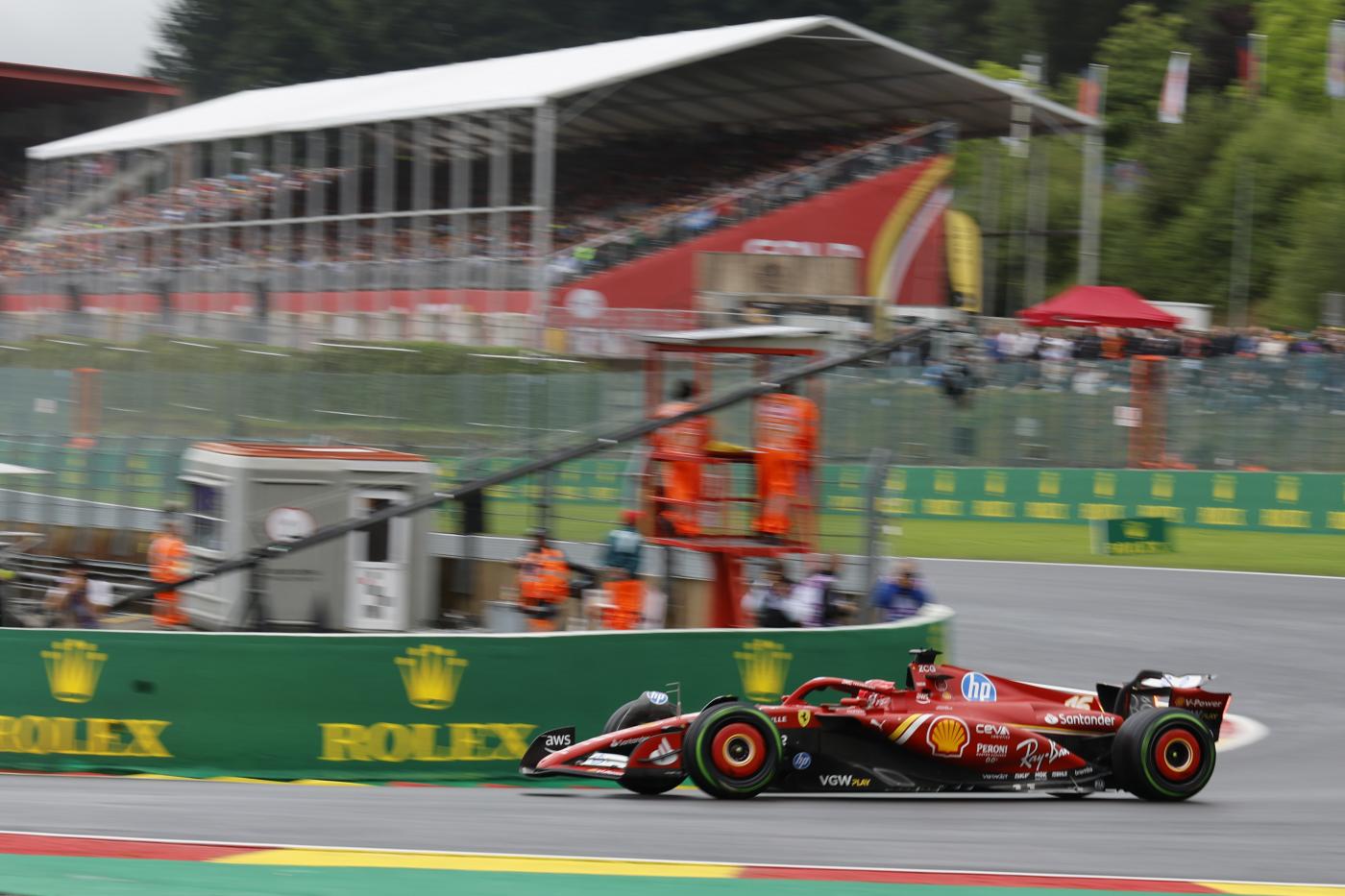 F1, Gp Belgio: Verstappen miglior tempo ma pole a Leclerc