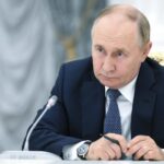 Russia, Putin: “Pronti a riavviare produzione missili medio raggio”