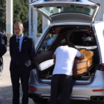 Crollo Scampia, l’arrivo dei feretri per i funerali