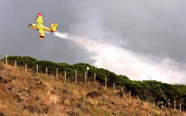 EMERGENZA INCENDI NEL NAPOLETANO