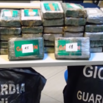 Napoli, Finanza sequestra 11 kg di cocaina