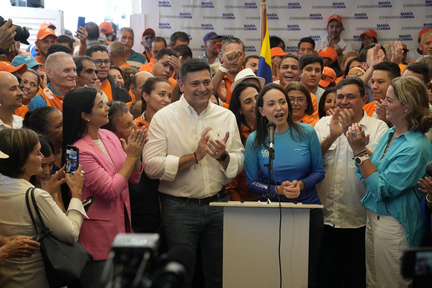 Venezuela, arrestato leader opposizione Freddy Superlano Venezuela, arrestato leader opposizione Freddy Superlano