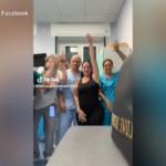 Ischia, le tiktoker ballano e scherzano in ospedale con i sanitari: una è partoriente