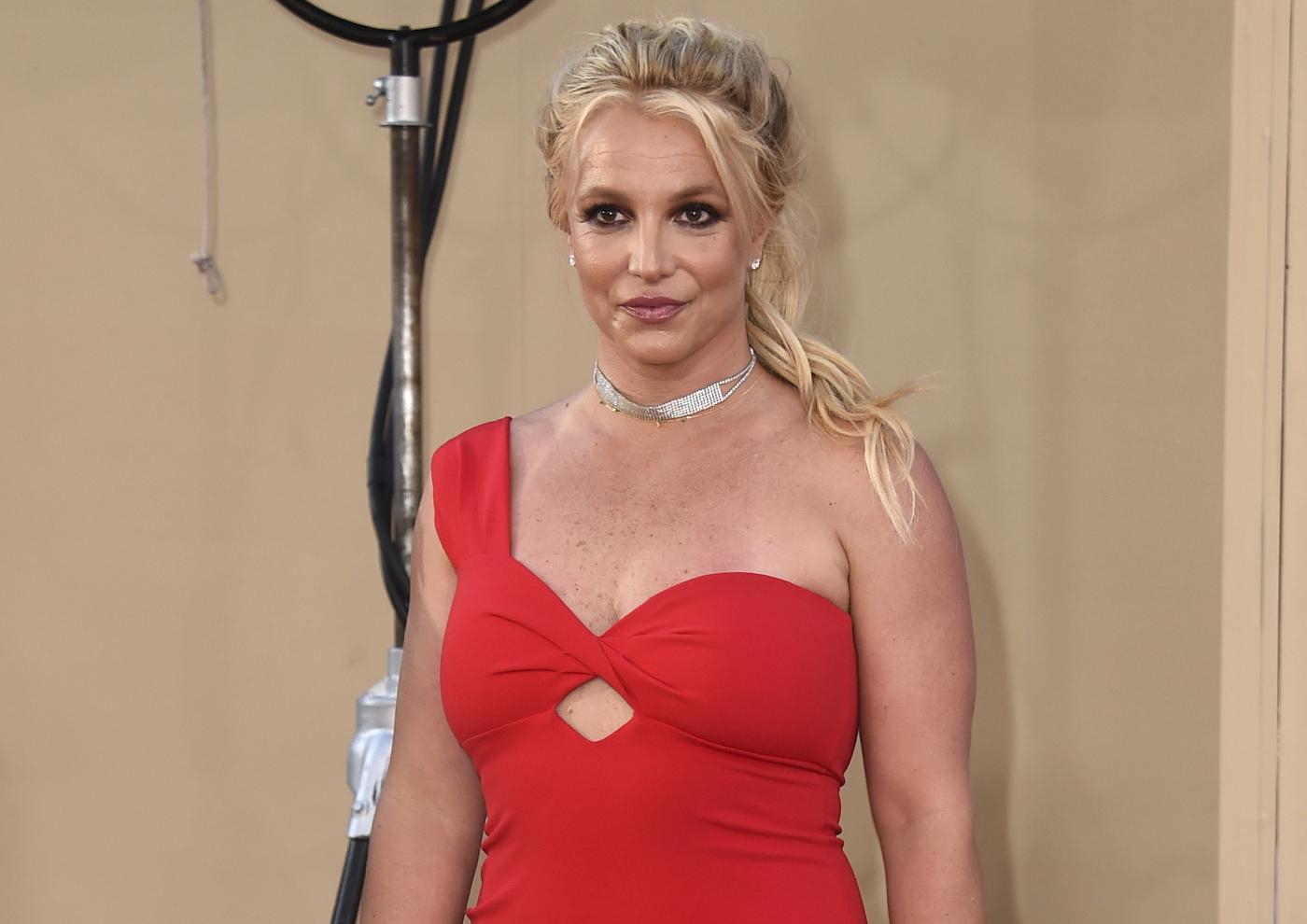 Britney Spears, popstar annuncia “progetto segreto”: in arrivo un film autobiografico Britney Spears, popstar annuncia “progetto segreto”: in arrivo un film autobiografico