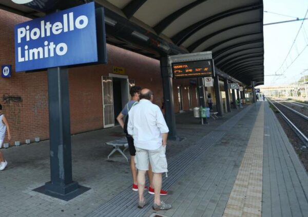 Trenord, deraglia un treno nei pressi della stazione di Pioltello