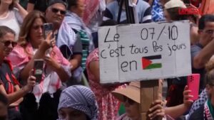 Parigi 2024, protesta pro Palestina durante le Olimpiadi