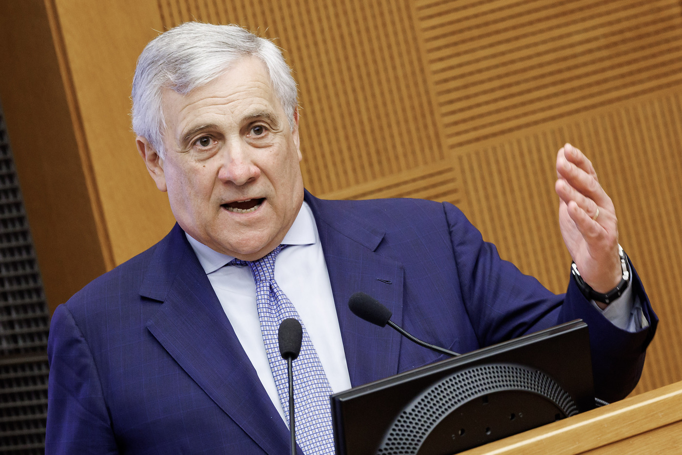 Tajani: “Governo non corre alcun rischio, ora manovra per la crescita” Tajani: “Governo non corre alcun rischio, ora manovra per la crescita”