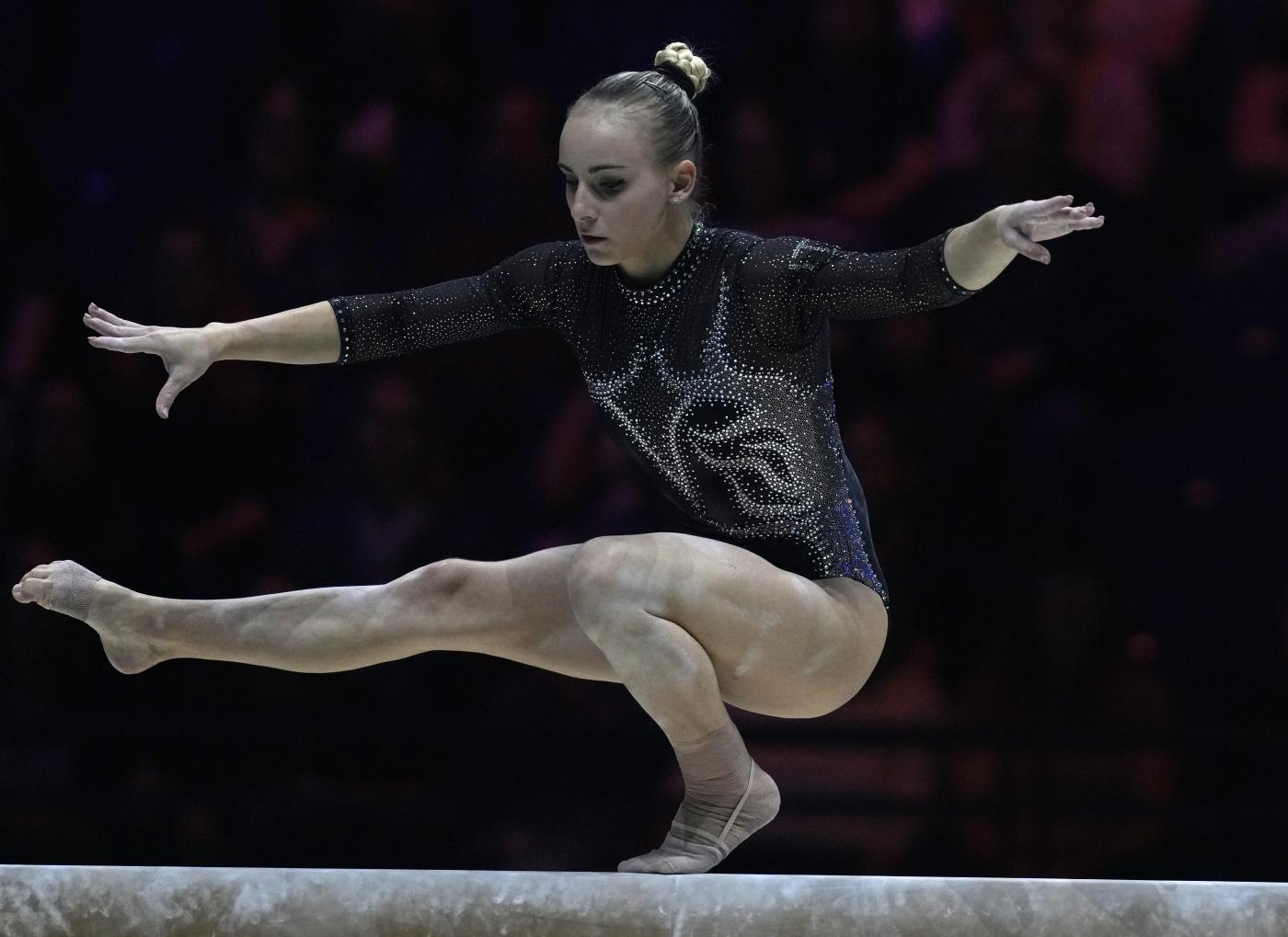 Parigi 2024: da danza a ginnastica in simbiosi con gemella Asia, chi è Alice D’Amato
