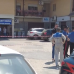 Roma, donna uccisa in auto: il sopralluogo della scientifica a Fonte Nuova