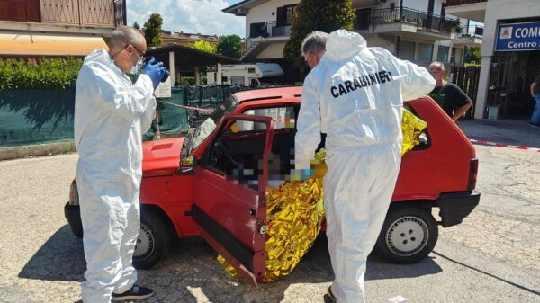 Roma, donna trovata morta in auto: pm dispone fermo del marito