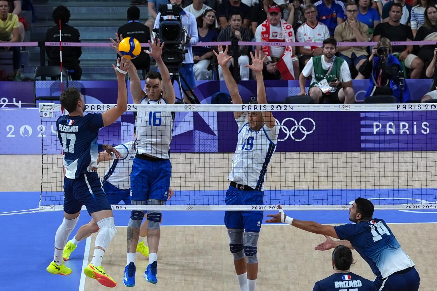 Parigi 2024, volley maschile: Italia sconfitta 3-0 in semifinale da Francia Parigi 2024, volley maschile: Italia sconfitta 3-0 in semifinale da Francia