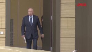 Ucraina, Putin: “Provocazione di Kiev a Kursk, missili su edifici civili”