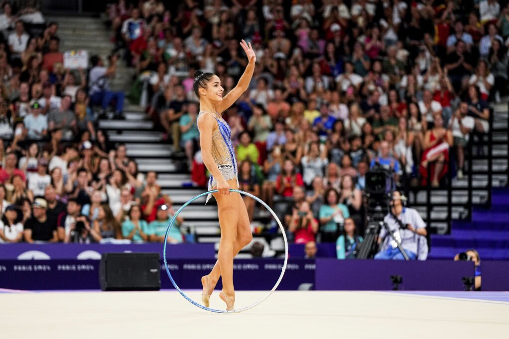 Galleria foto 'Parigi 2024, Sofia Raffaeli e non solo: le foto più belle della gara di ginnastica ritmica' - foto 5