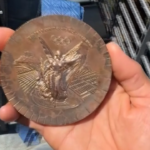 Parigi 2024, skater Usa su social: “Dopo una settimana la mia medaglia è tutta rovinata”