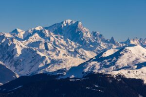 THEMENBILD, Französische Alpen aus der Vogelperspektive, Les 3 Vallees