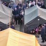 Nord Corea, Kim Jong-un nella tendopoli degli alluvionati