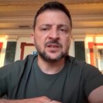 Ucraina, Zelensky: “Spingiamo la guerra nel territorio dell’aggressore”