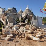 Brindisi, esplosione in un trullo per fuga di gas: uomo estratto morto dalle macerie