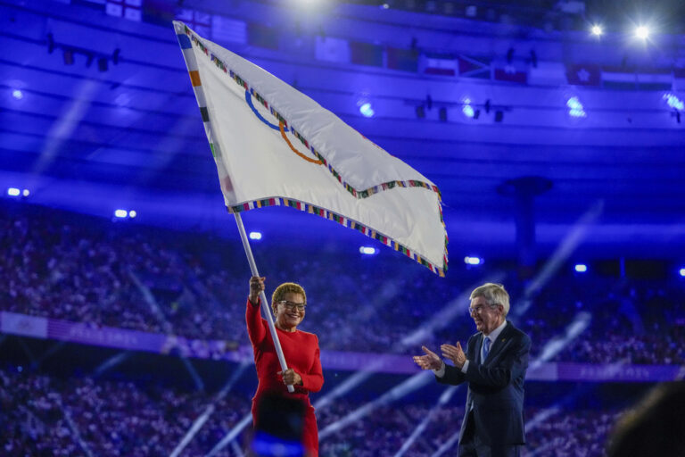 Parigi 2024, le più belle foto della cerimonia di chiusura