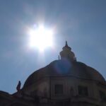 Roma, il caldo colpisce anche il commercio: tanti turisti e pochi acquisti, meno 20% sul fatturato
