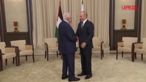 Medioriente, Putin incontra Abu Mazen a Mosca