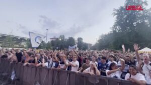 Supercoppa Europea, piazza piena a Bergamo per Atalanta-Real Madrid sul maxischermo