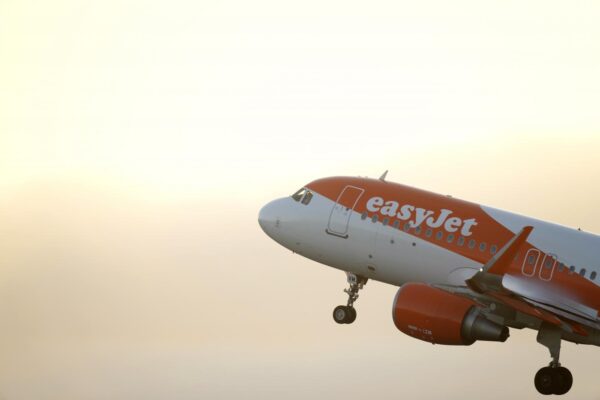 Aerei, sciopero EasyJet in Portogallo: oltre 200 voli cancellati