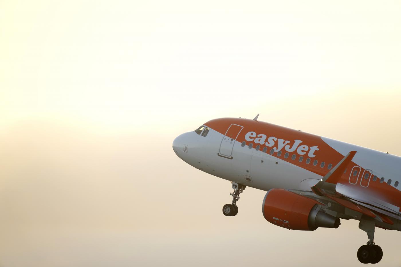 Aerei, sciopero EasyJet in Portogallo: oltre 200 voli cancellati Aerei, sciopero EasyJet in Portogallo: oltre 200 voli cancellati