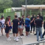 Supercoppa Europea, tifosi Atalanta in fila per un posto al maxischermo a Bergamo