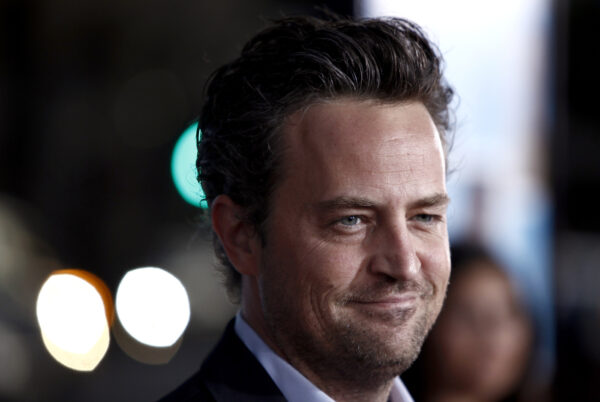 È morto l'attore Matthew Perry