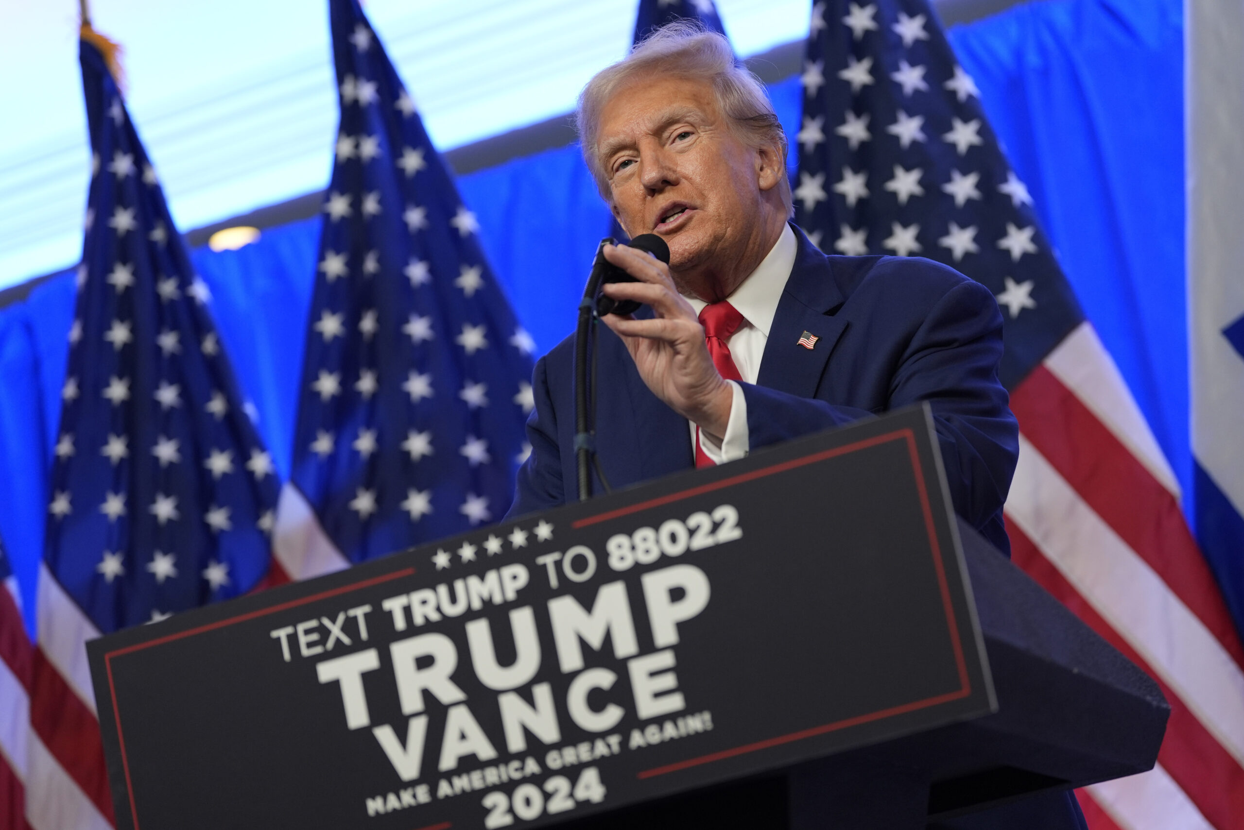 Usa, Trump su attentato: “Un miracolo non essere stato ferito in modo più grave”
