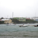 Bermuda, l’uragano Ernesto tocca terra