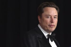 Social, Musk annuncia chiusura X in Brasile