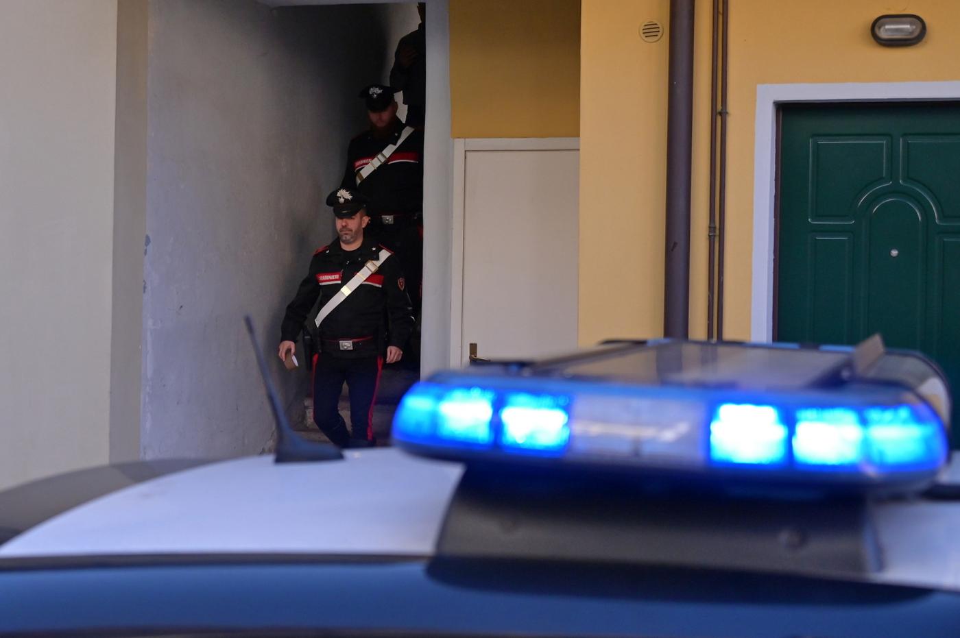 Pomezia, rapina e accoltella rider: fermato 21enne