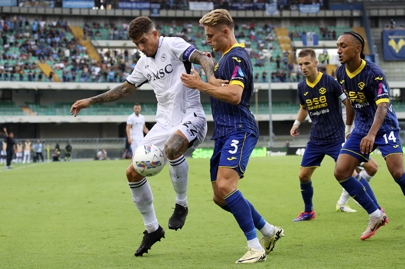 Serie A, Napoli crolla 3-0 a Verona: per Conte debutto horror