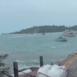 Bermuda, uragano Ernesto declassato a tempesta tropicale