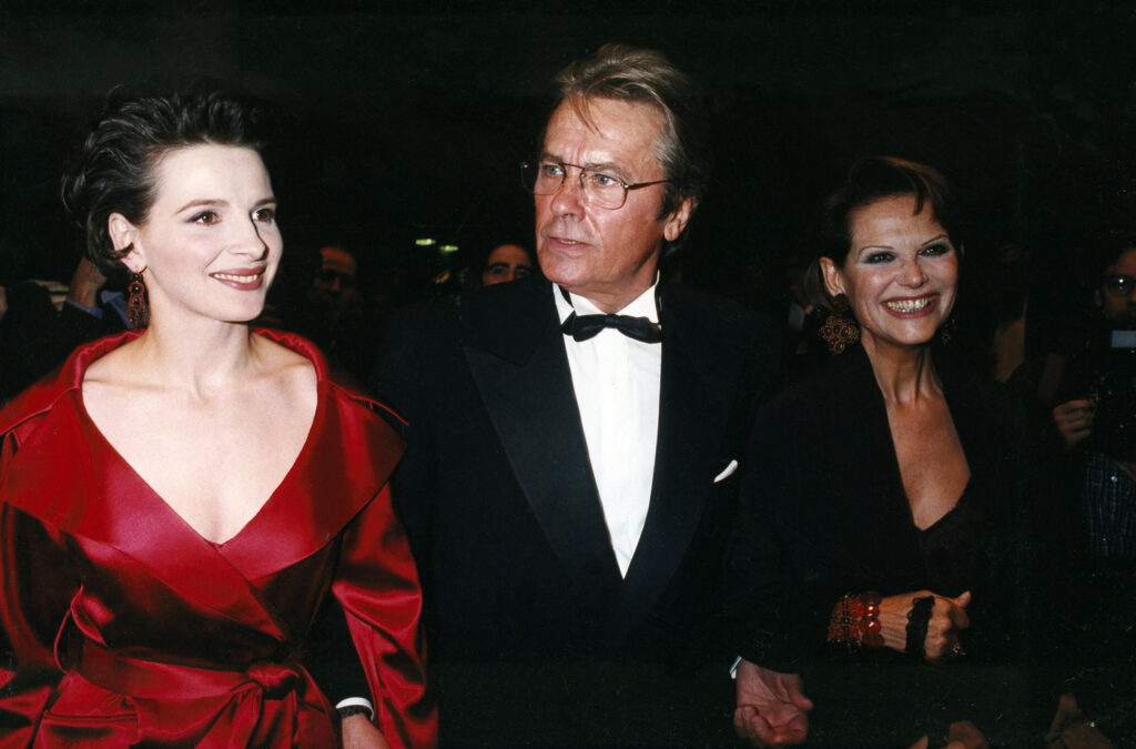 Galleria foto 'Addio ad Alain Delon, le più belle foto dell’attore francese' - foto 10