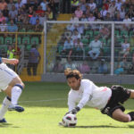 Serie B, Palermo a caccia di un portiere: verso il ritorno di Sirigu?