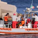 Palermo, yacht affondato: sommozzatori aprono varco nella barca